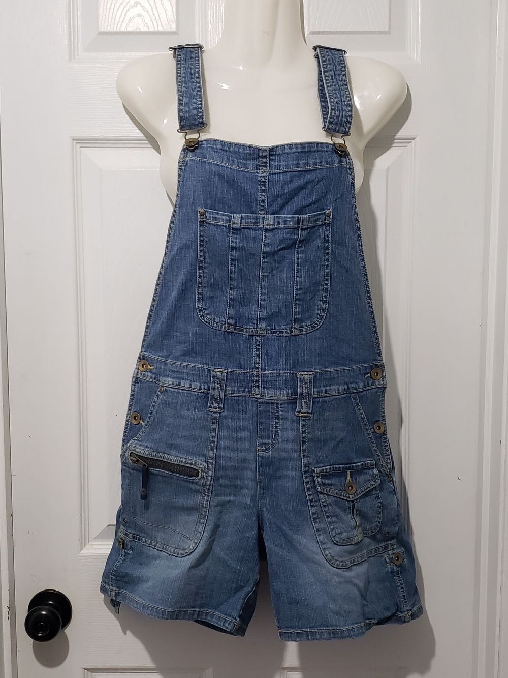 VTG No Boundaries | Blue Denim Classic Overalls Shorts | Juniors 11